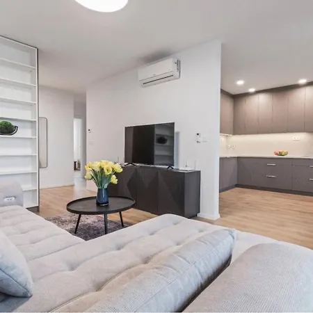 Hlohovec Apartment